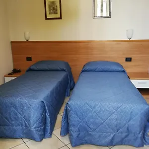 *** Отель Salerno Италия