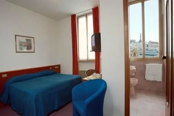 New Alexander Hotel Genoa 3*,