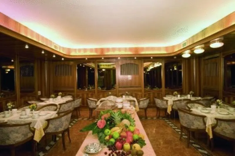 New Alexander Hotel Genoa